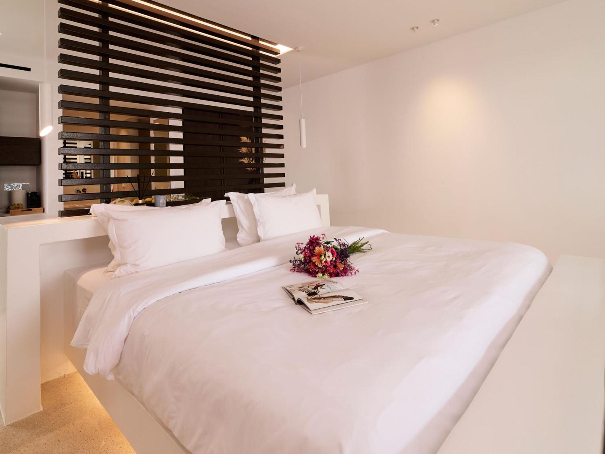 Hotel Mykonos Rocks & Mykonos Town